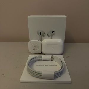 Apple AirPod Pros (1st Generation) Box Open - New